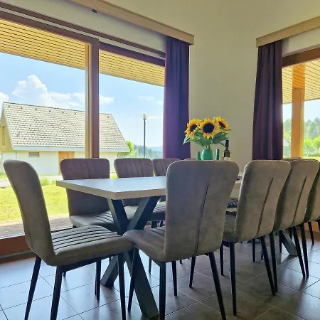 Hortenzija Near Terme * Тополщица