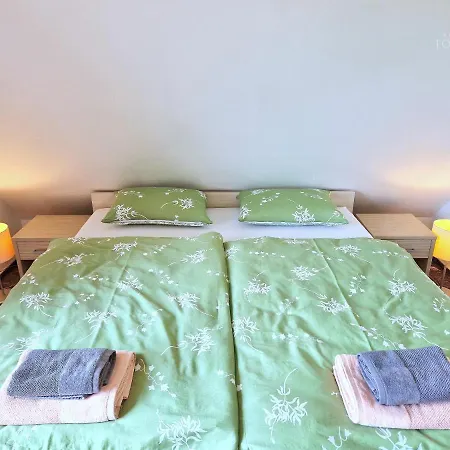 Hortenzija Near Terme *